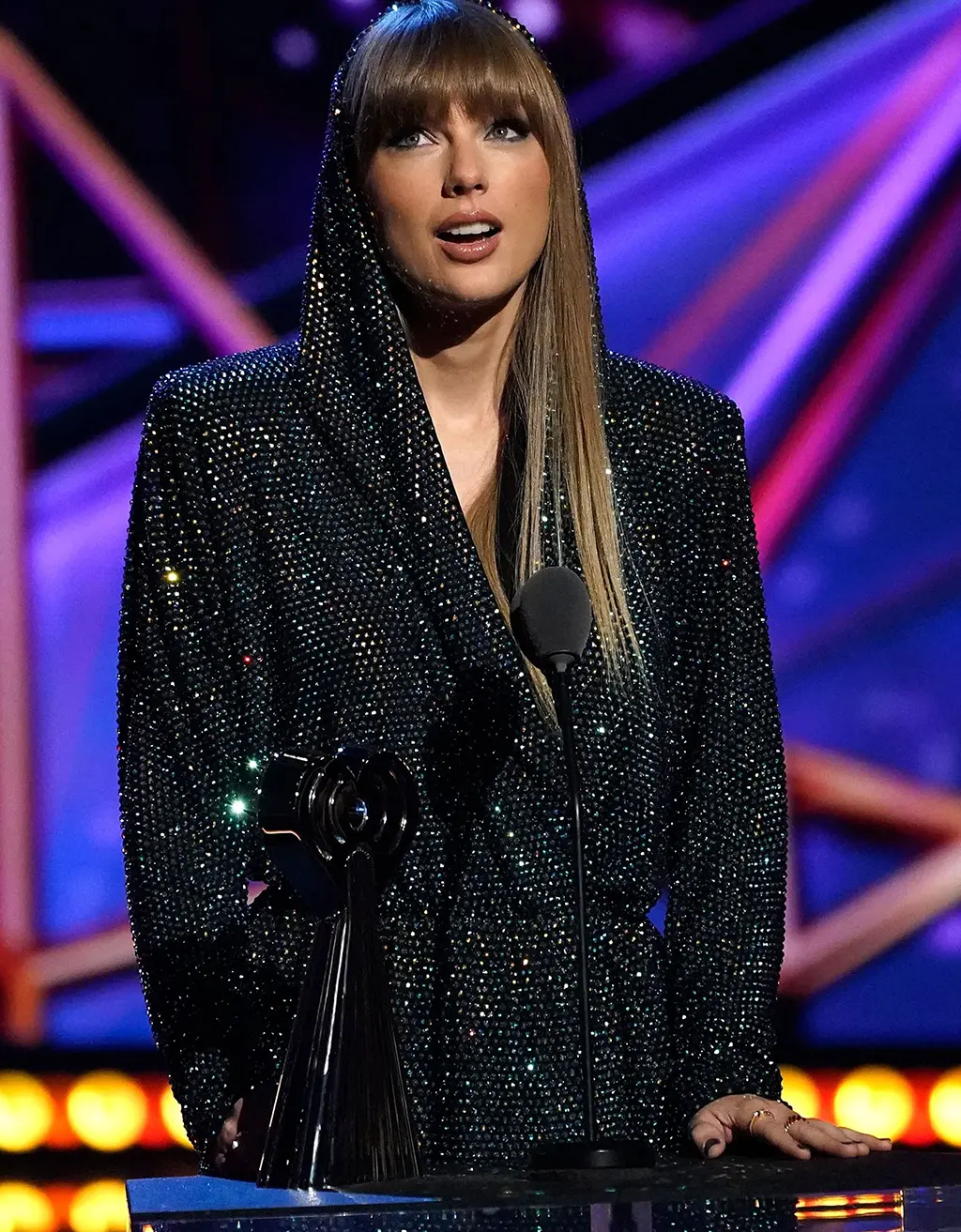 Taylor Swift IHeartRadio Award Suit
